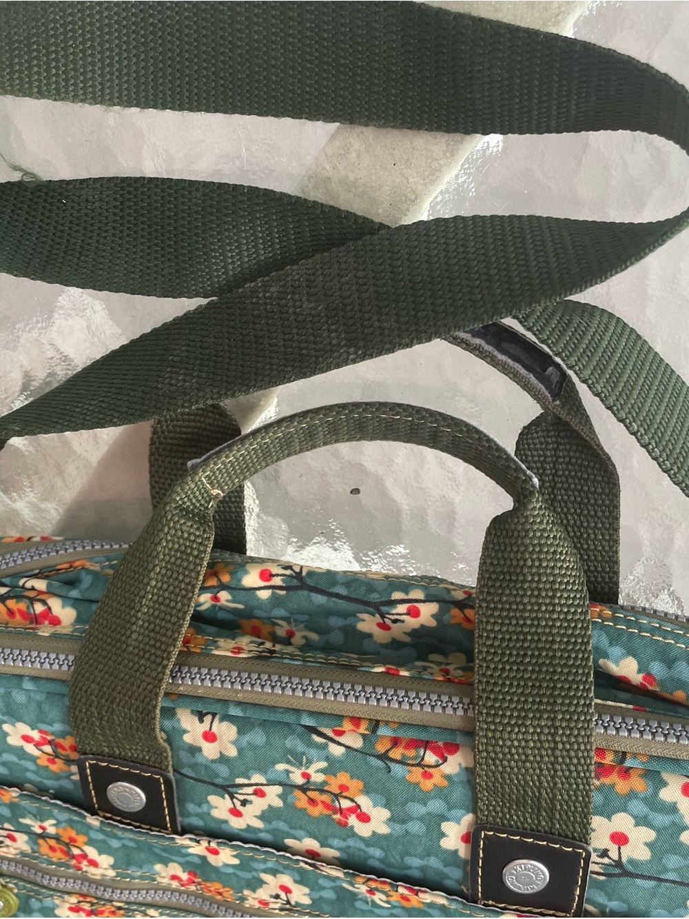 Kipling Colorful Floral Bag Shoulder Crossbody Laptop Case Travel Carry On - Picture 9 of 16
